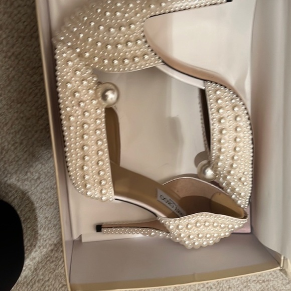 Embroiled Pearls shoes Perfect for weeding - Picture 4 of 8